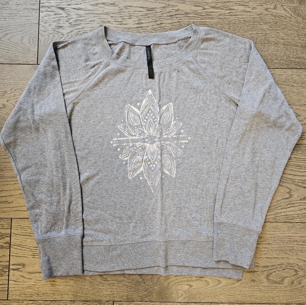 Women's Gaiam Grey Yoga Sweatshirt Sz L